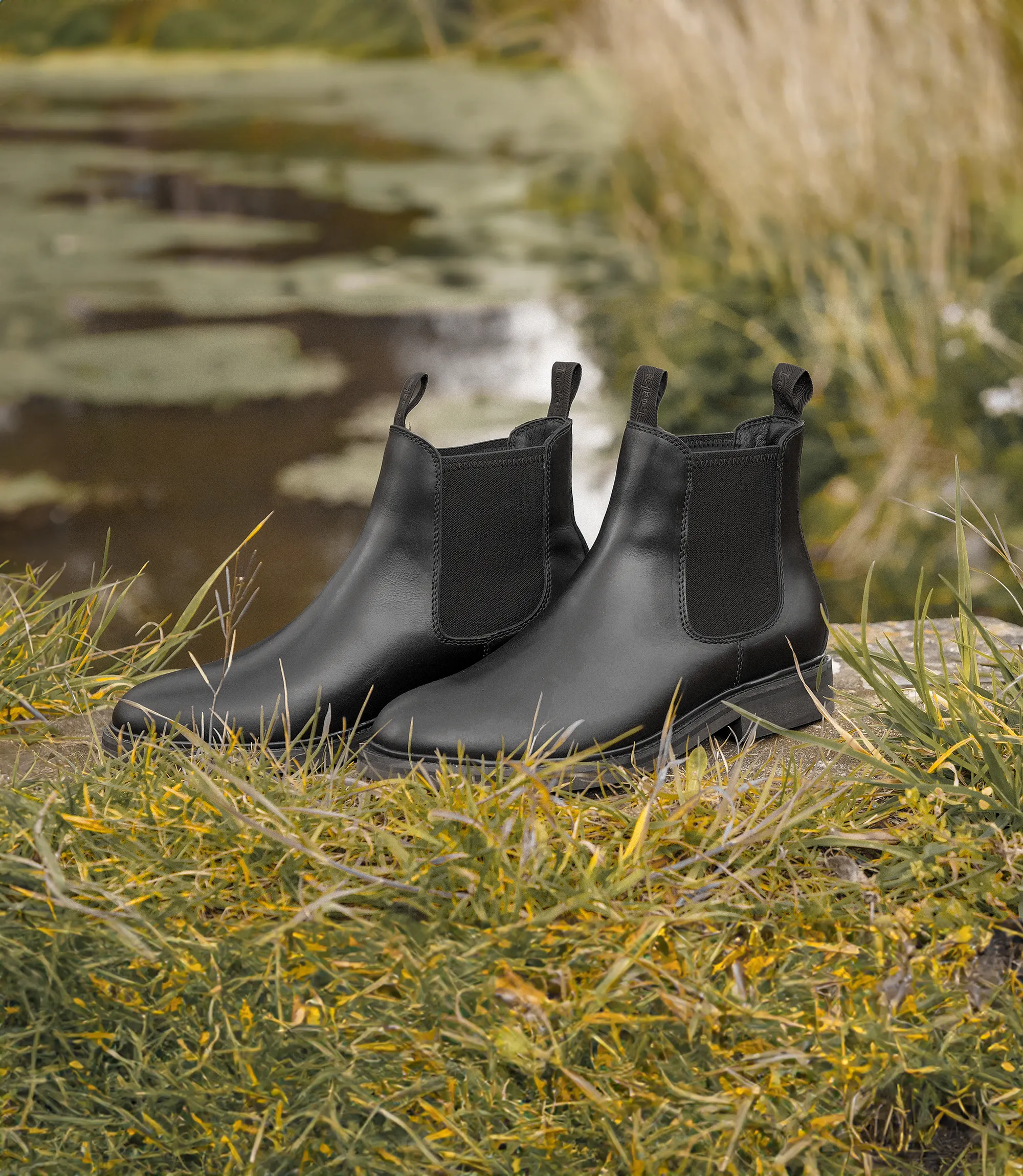 Waterproof black chelsea boots hotsell